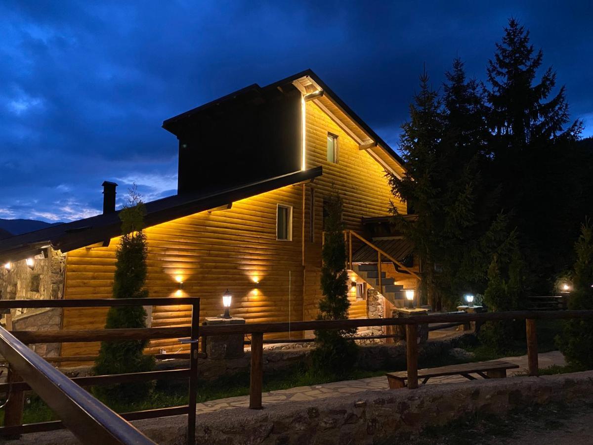 Chalet Kujta Peje Buitenkant foto