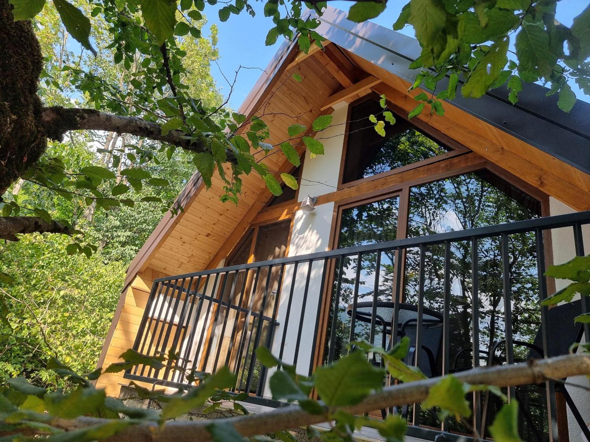 Chalet Kujta Peje Buitenkant foto